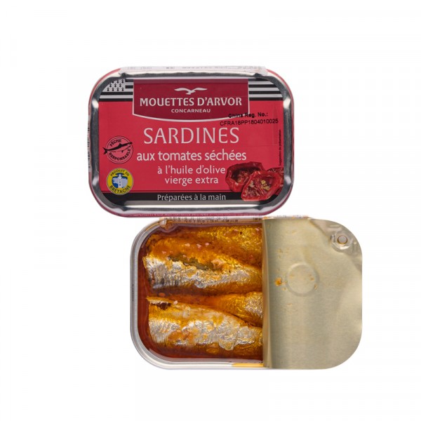 Les Mouettes d'Arvor Sardines with Sundried Tomatoes and Extra Virgin Olive Oil 